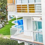 Reformed Studio Apartment In Central Nerja 3K